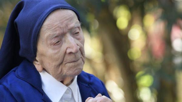 世界上最长寿的人，法国修女André去世，享年118岁